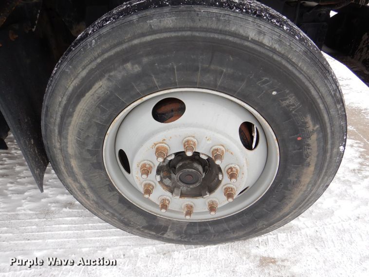 image for item MJ9992 2000 Chevrolet C8500  crane truck