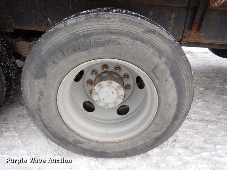 image for item MJ9992 2000 Chevrolet C8500  crane truck