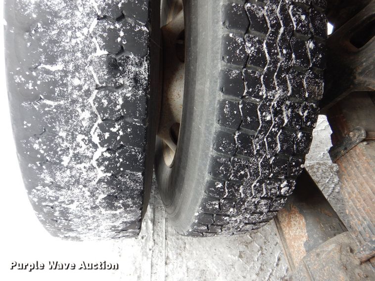 image for item MJ9992 2000 Chevrolet C8500  crane truck