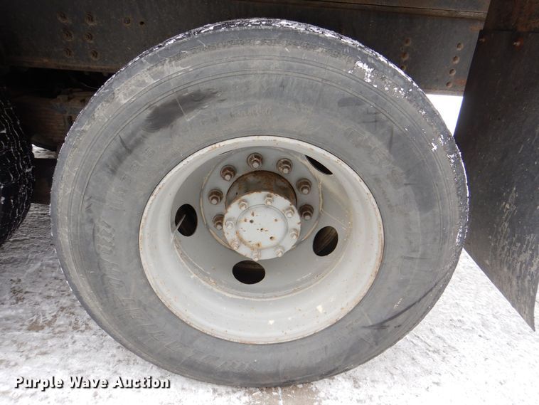 image for item MJ9992 2000 Chevrolet C8500  crane truck