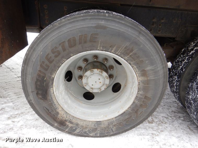 image for item MJ9992 2000 Chevrolet C8500  crane truck