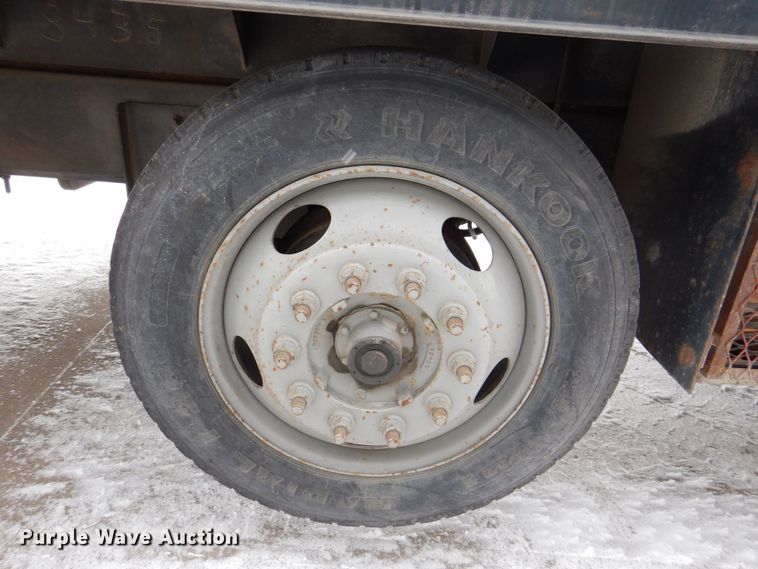 image for item MJ9992 2000 Chevrolet C8500  crane truck