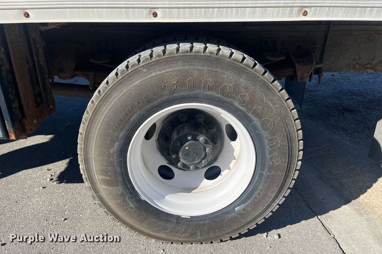 image for item MN9412 2003 GMC C7500  box truck