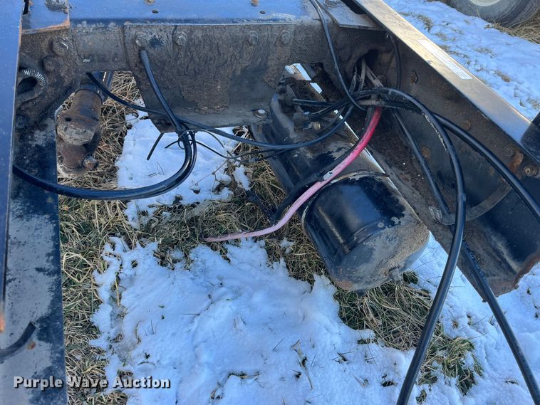 image for item MW9461 Peterbilt  truck chassis