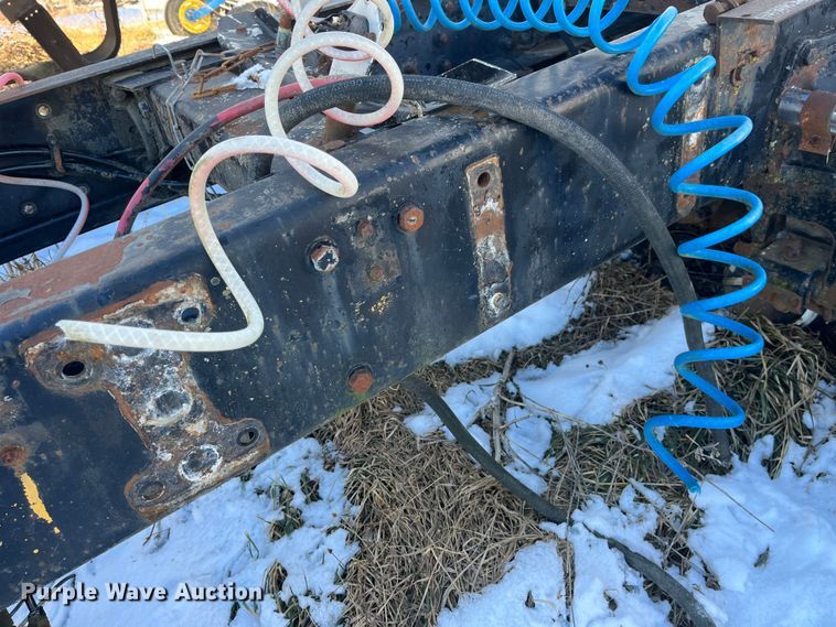 image for item MW9461 Peterbilt  truck chassis