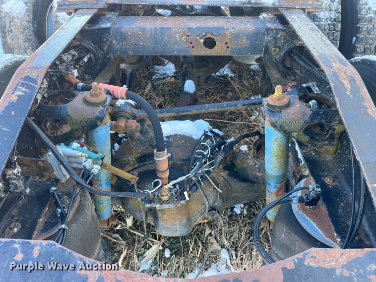 image for item MW9461 Peterbilt  truck chassis