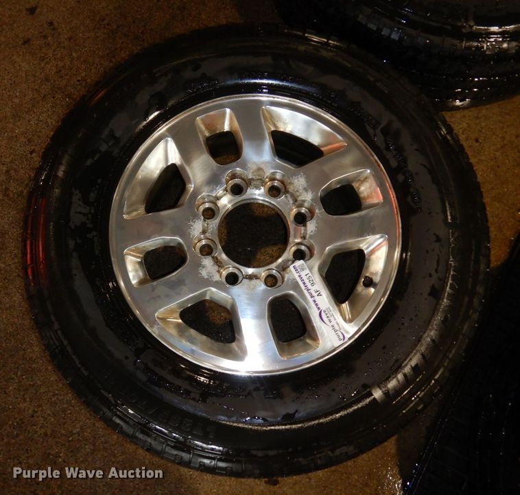 image for item AF9251 (4) LT265/70R18 tires and wheels