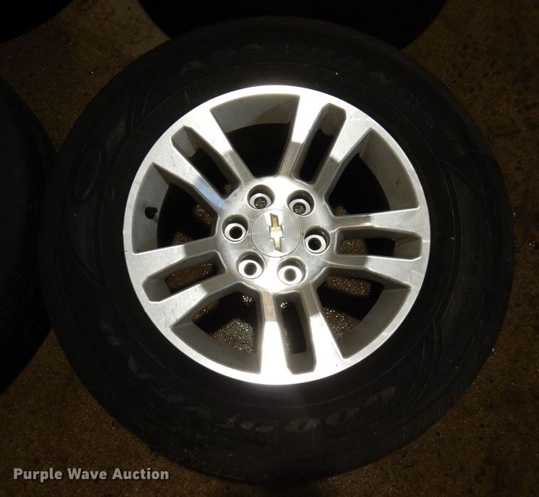 image for item AF9252 (4) P265/65R18 tires and wheels