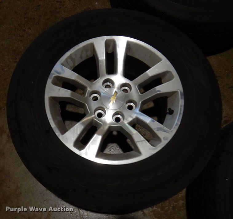 image for item AF9252 (4) P265/65R18 tires and wheels