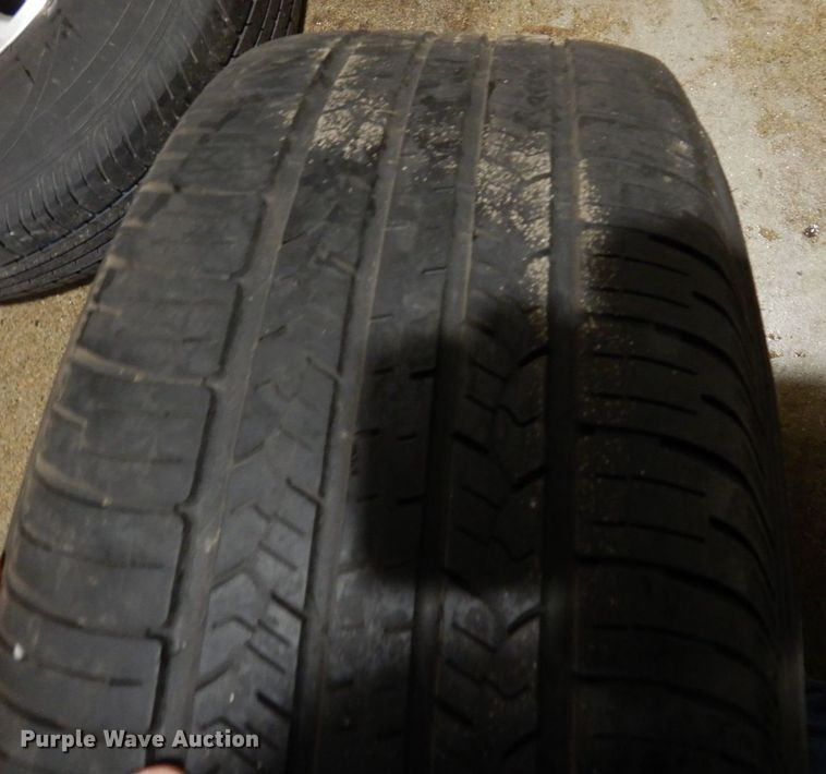 image for item AF9252 (4) P265/65R18 tires and wheels