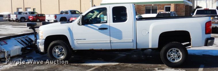 image for item AF9255 2009 Chevrolet Silverado 2500HD  Ext. Cab pickup truck