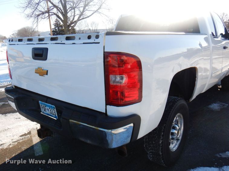 image for item AF9255 2009 Chevrolet Silverado 2500HD  Ext. Cab pickup truck