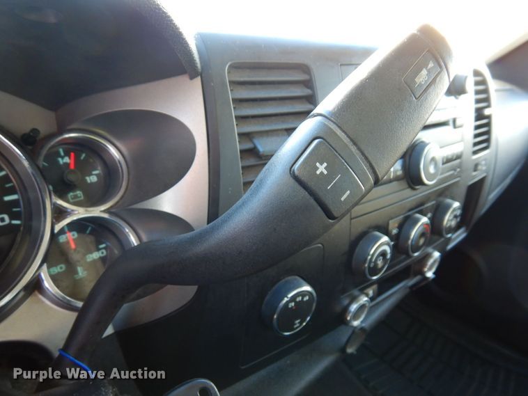 image for item AF9255 2009 Chevrolet Silverado 2500HD  Ext. Cab pickup truck