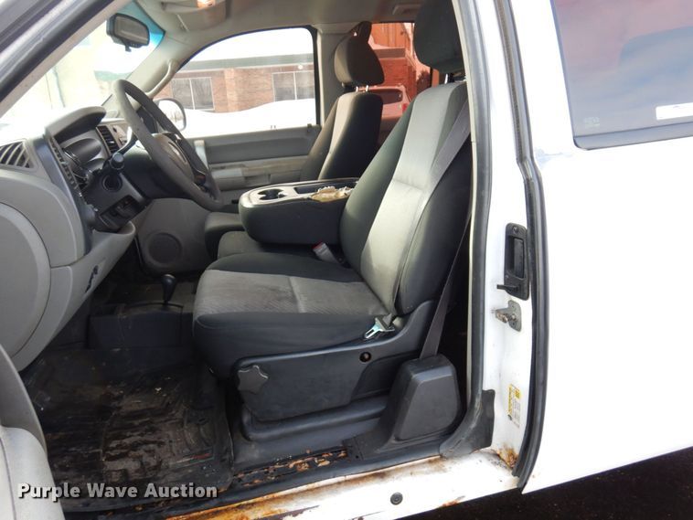 image for item AF9297 2008  Chevrolet Silverado 2500HD LT  Ext. Cab pickup truck