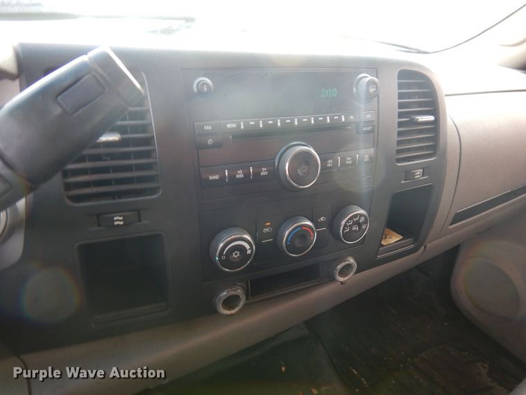 image for item AF9297 2008  Chevrolet Silverado 2500HD LT  Ext. Cab pickup truck