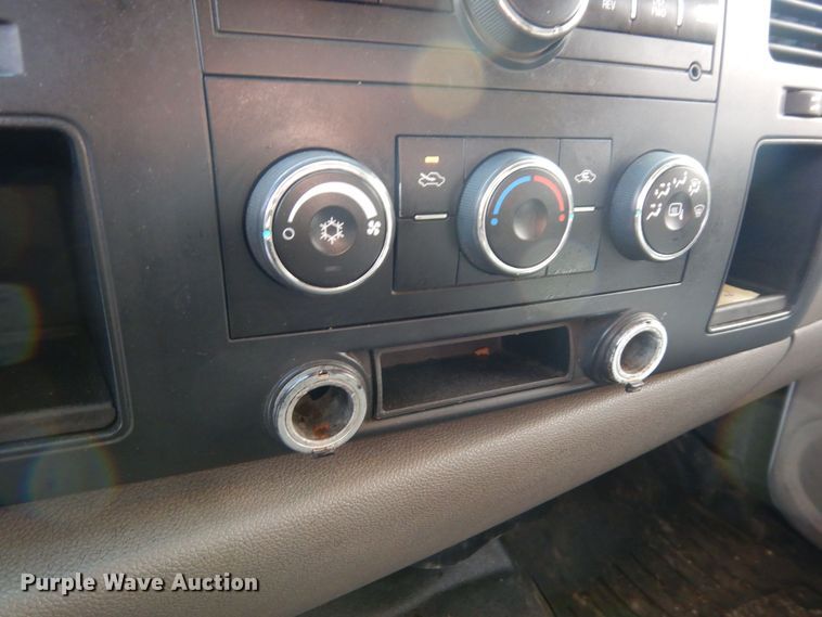 image for item AF9297 2008  Chevrolet Silverado 2500HD LT  Ext. Cab pickup truck