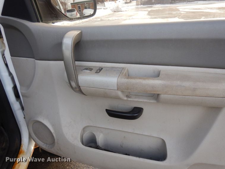 image for item AF9297 2008  Chevrolet Silverado 2500HD LT  Ext. Cab pickup truck