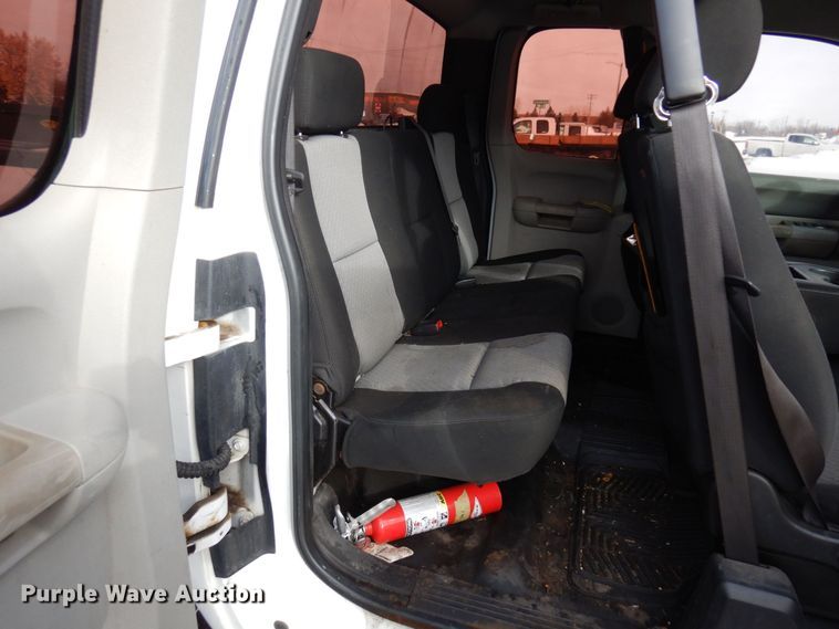 image for item AF9297 2008  Chevrolet Silverado 2500HD LT  Ext. Cab pickup truck