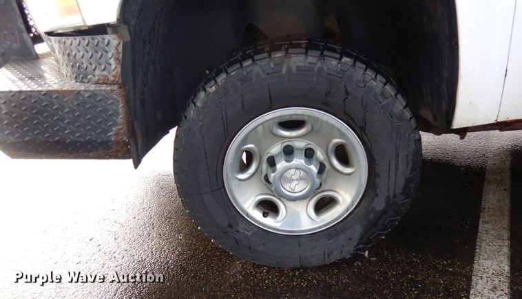 image for item AF9297 2008  Chevrolet Silverado 2500HD LT  Ext. Cab pickup truck