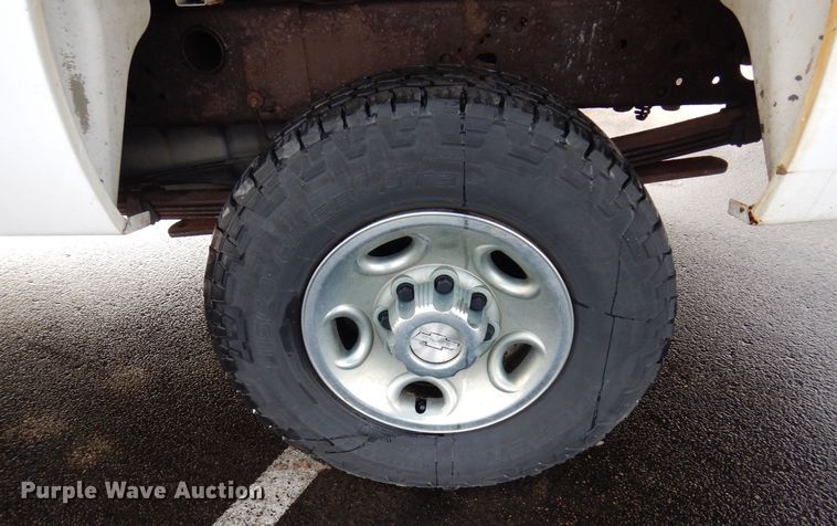 image for item AF9297 2008  Chevrolet Silverado 2500HD LT  Ext. Cab pickup truck