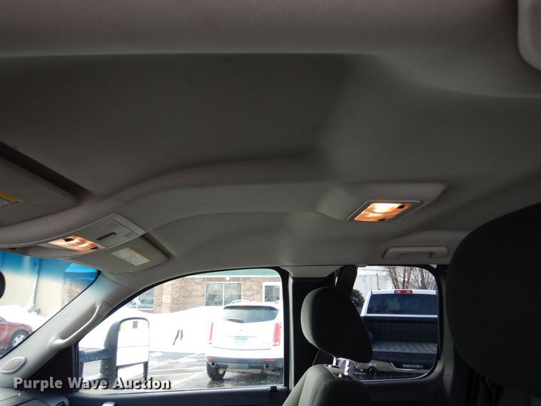 image for item AF9298 2010 GMC Sierra 3500HD  Ext. Cab flatbed pickup truck