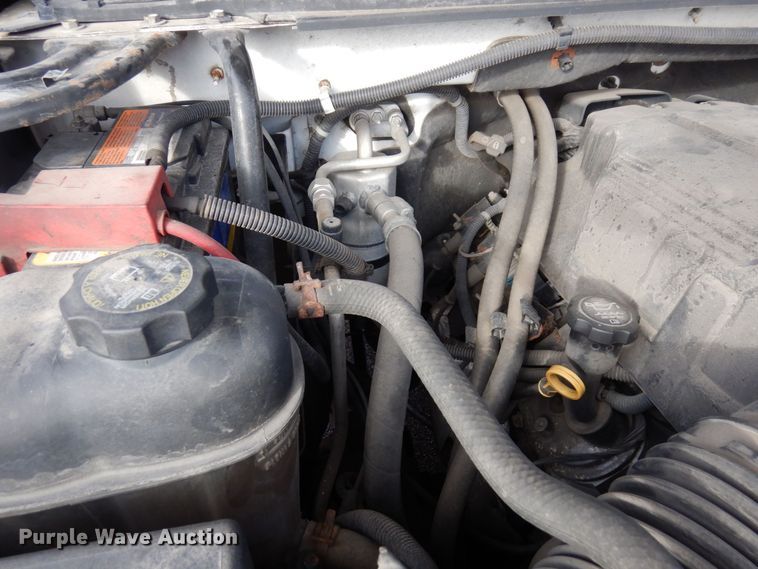 image for item AF9298 2010 GMC Sierra 3500HD  Ext. Cab flatbed pickup truck