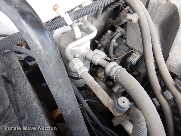 image for item AF9298 2010 GMC Sierra 3500HD  Ext. Cab flatbed pickup truck