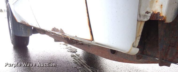 image for item AF9298 2010 GMC Sierra 3500HD  Ext. Cab flatbed pickup truck