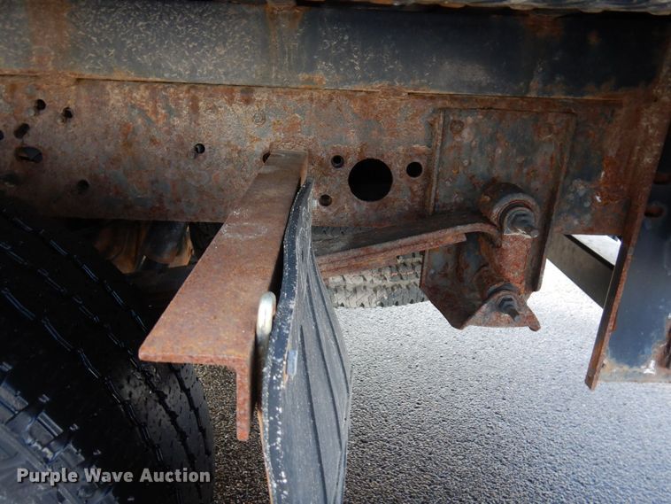 image for item AF9298 2010 GMC Sierra 3500HD  Ext. Cab flatbed pickup truck