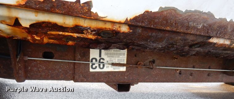 image for item AF9298 2010 GMC Sierra 3500HD  Ext. Cab flatbed pickup truck