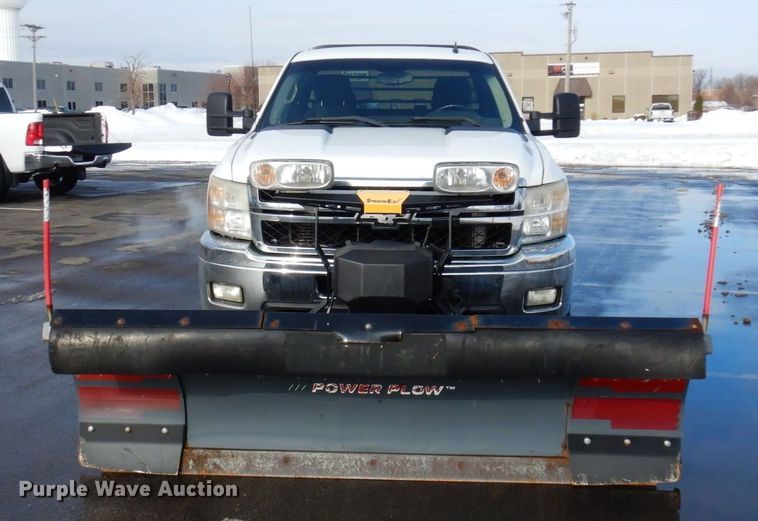 image for item AF9299 2011  Chevrolet Silverado 2500HD  Ext. Cab flatbed pickup truck