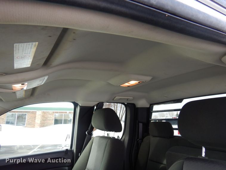 image for item AF9299 2011  Chevrolet Silverado 2500HD  Ext. Cab flatbed pickup truck