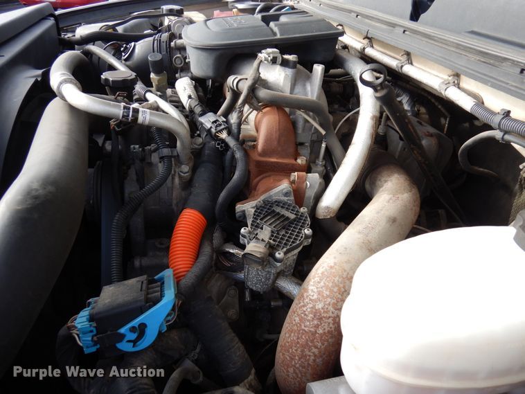 image for item AF9299 2011  Chevrolet Silverado 2500HD  Ext. Cab flatbed pickup truck