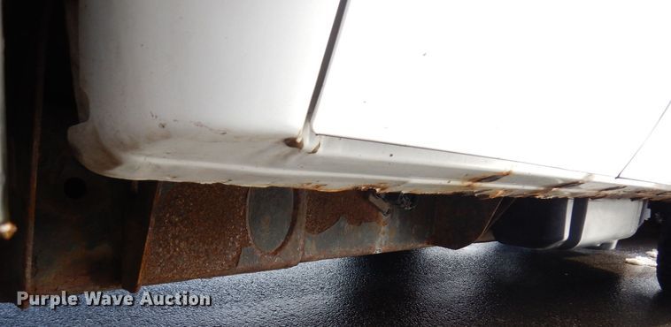 image for item AF9299 2011  Chevrolet Silverado 2500HD  Ext. Cab flatbed pickup truck