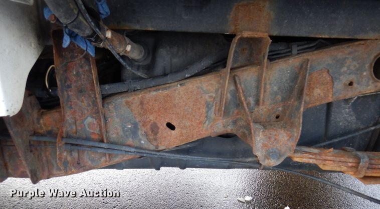 image for item AF9299 2011  Chevrolet Silverado 2500HD  Ext. Cab flatbed pickup truck