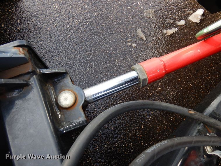 image for item AF9299 2011  Chevrolet Silverado 2500HD  Ext. Cab flatbed pickup truck