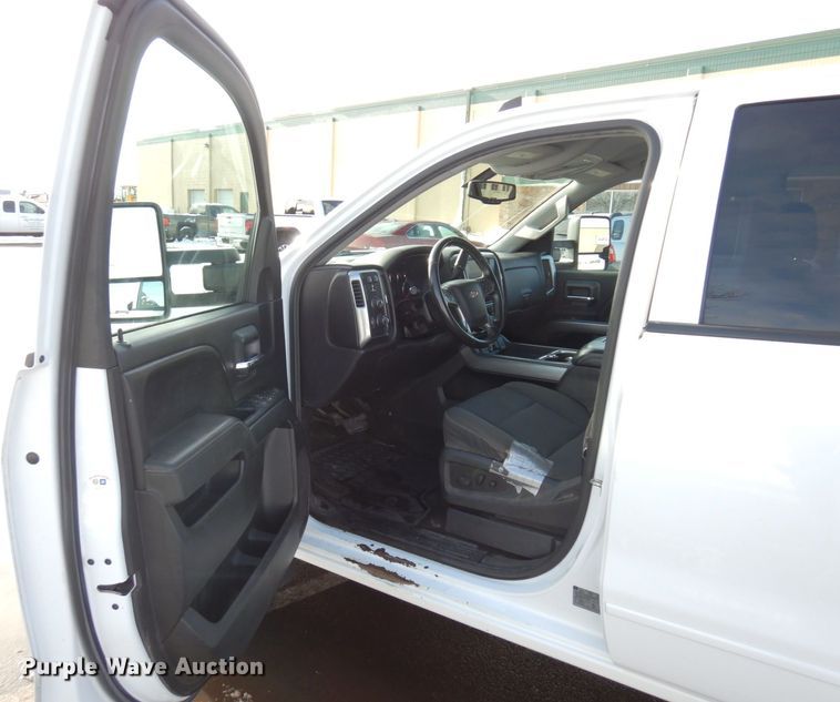 image for item AF9300 2016  Chevrolet Silverado 1500 LT  Double Cab pickup truck