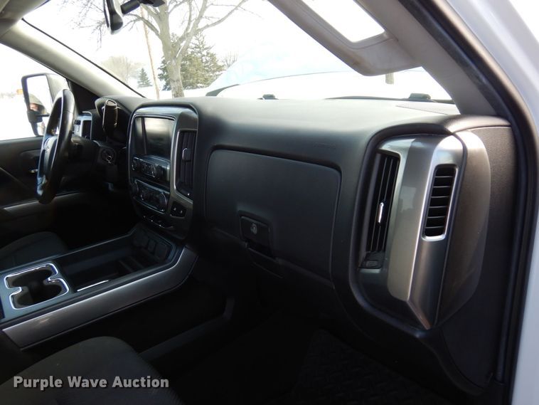 image for item AF9300 2016  Chevrolet Silverado 1500 LT  Double Cab pickup truck