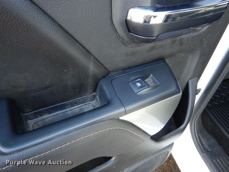 image for item AF9300 2016  Chevrolet Silverado 1500 LT  Double Cab pickup truck