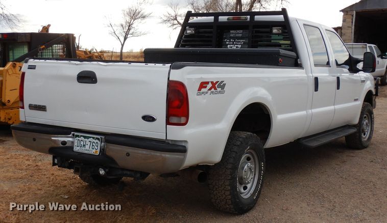 image for item DF8259 2007 Ford F350 Super Duty  Crew Cab pickup truck