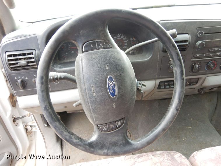 image for item DF8259 2007 Ford F350 Super Duty  Crew Cab pickup truck