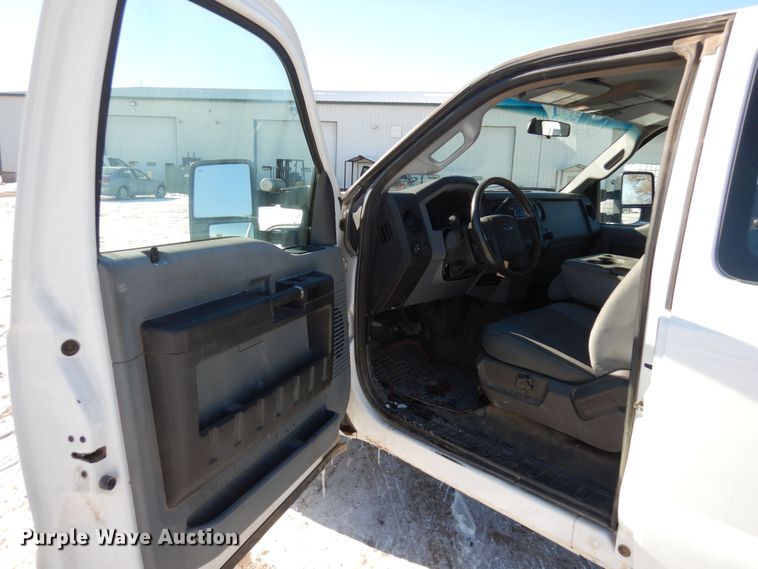 image for item DF8298 2013 Ford F250  Super Duty  SuperCab pickup truck