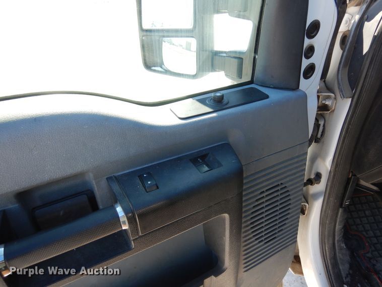 image for item DF8298 2013 Ford F250  Super Duty  SuperCab pickup truck