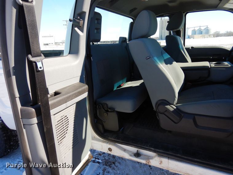image for item DF8298 2013 Ford F250  Super Duty  SuperCab pickup truck