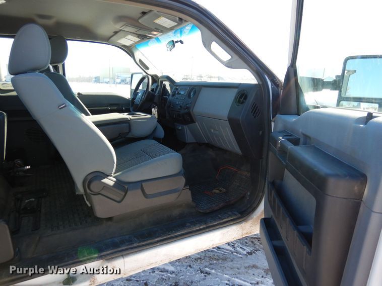 image for item DF8298 2013 Ford F250  Super Duty  SuperCab pickup truck