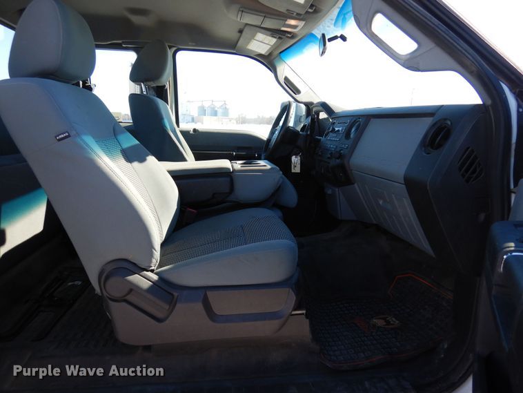 image for item DF8298 2013 Ford F250  Super Duty  SuperCab pickup truck