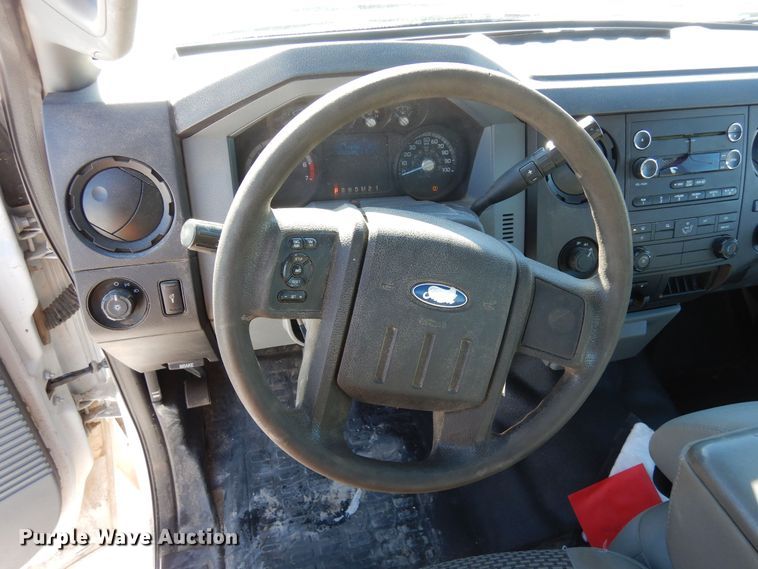 image for item DF8299 2011 Ford F250 Super Duty  SuperCab pickup truck