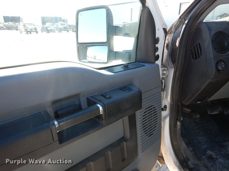 image for item DF8299 2011 Ford F250 Super Duty  SuperCab pickup truck