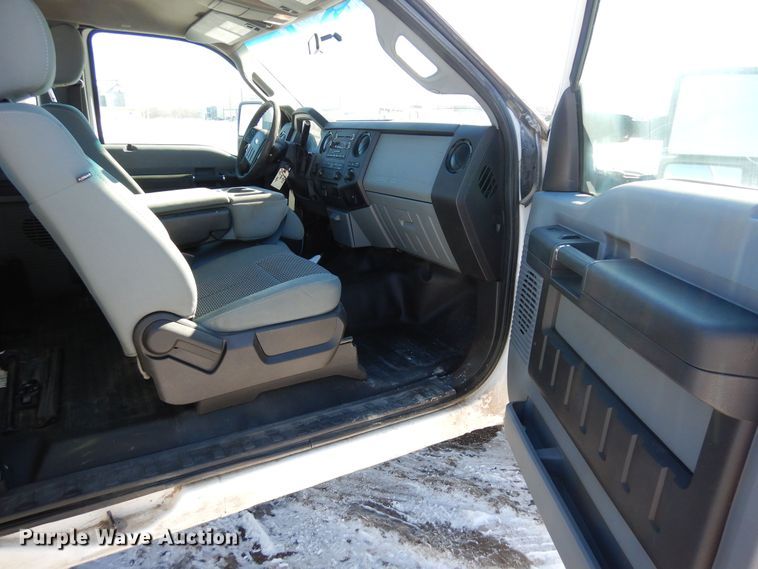 image for item DF8299 2011 Ford F250 Super Duty  SuperCab pickup truck