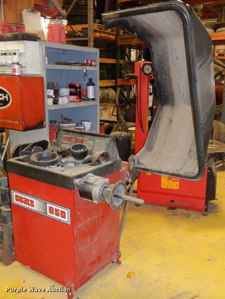 image for item DF8300 Coats 850  wheel balancer